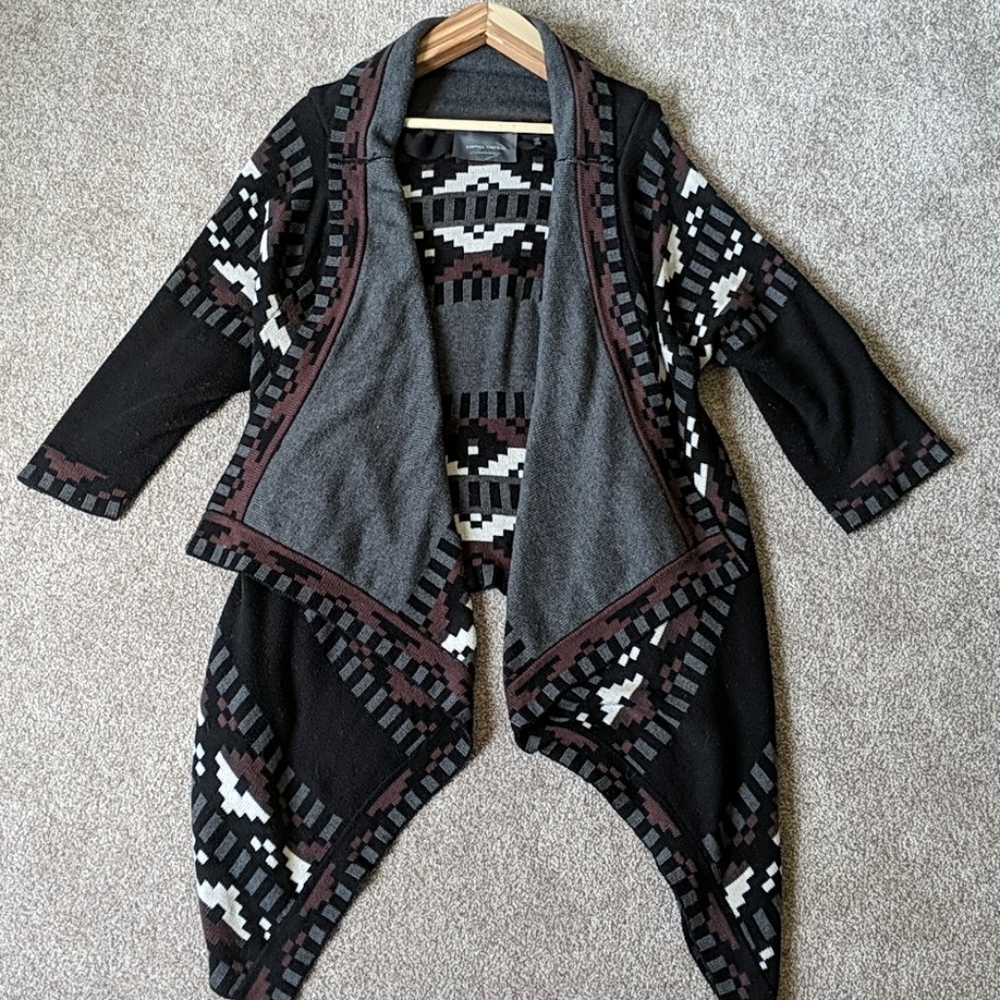 Cynthia Vincent cozy oversized tribal sweater 🍂
